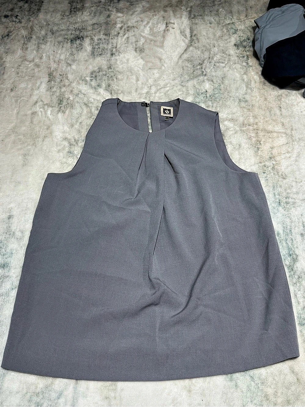 Anne Klein Sleeveless Blouse in Gray Size 10